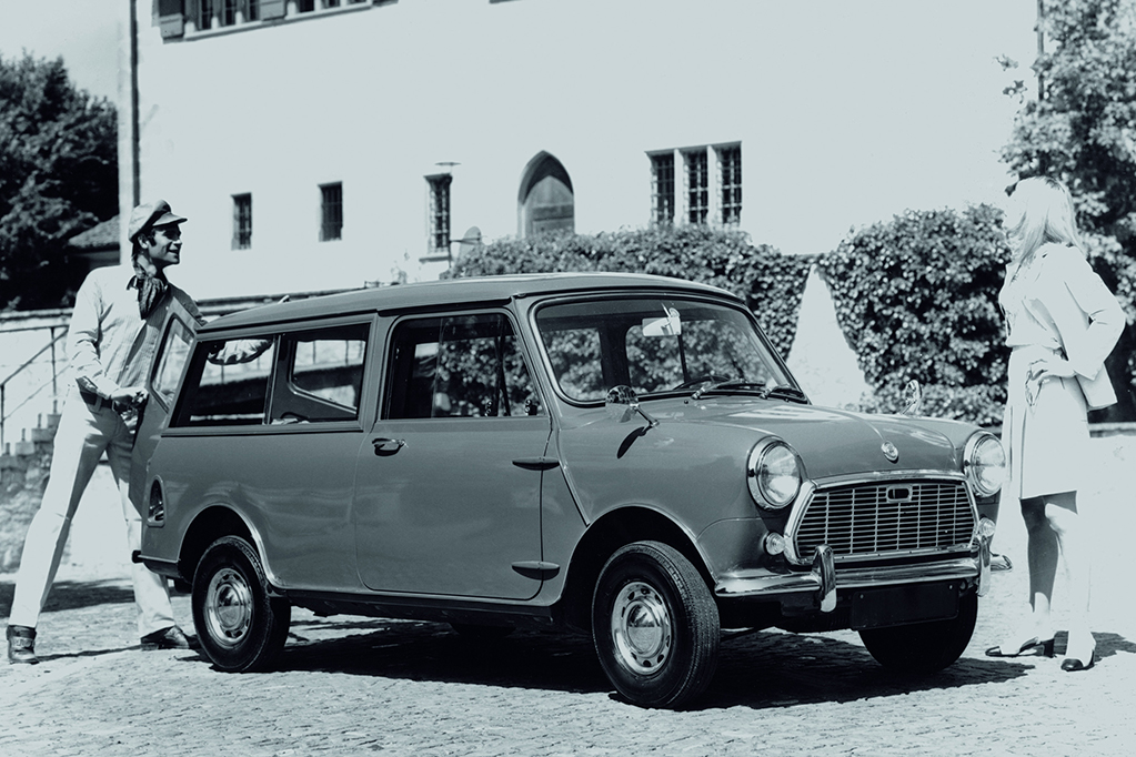 MINI: las derivaciones del compacto británico cumplen 60 años