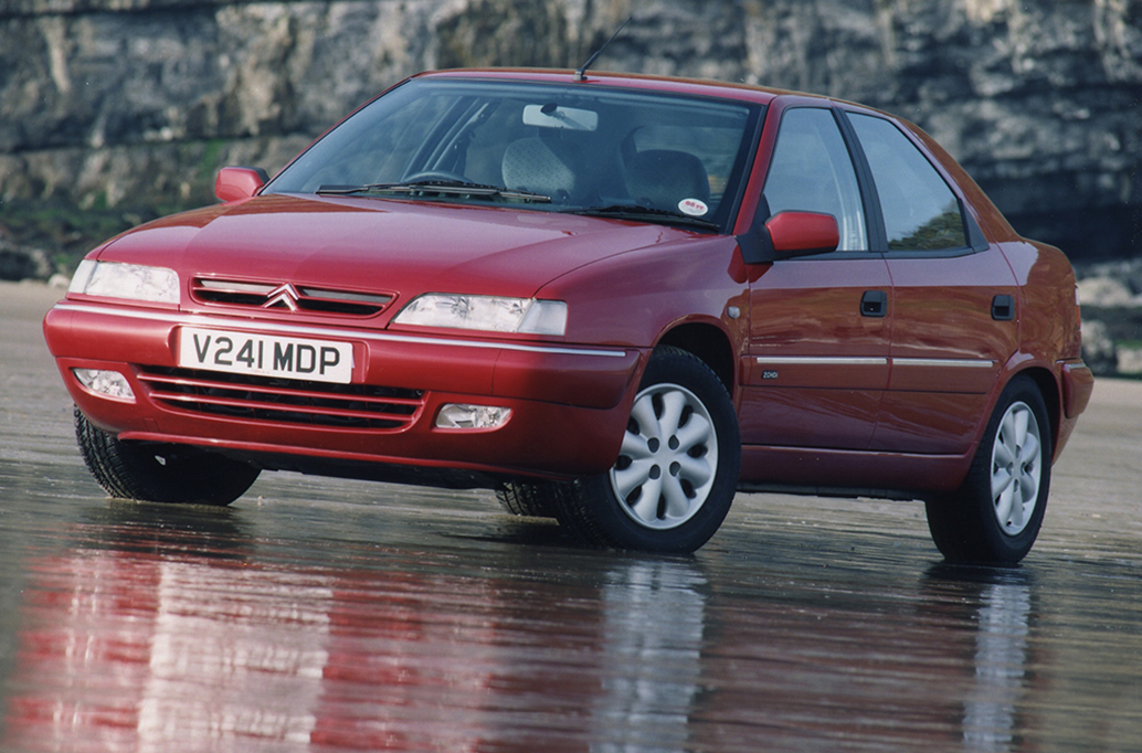 CITROËN XANTIA: EL SUCESOR DEL BX QUE SE VESTÍA FORMALMENTE